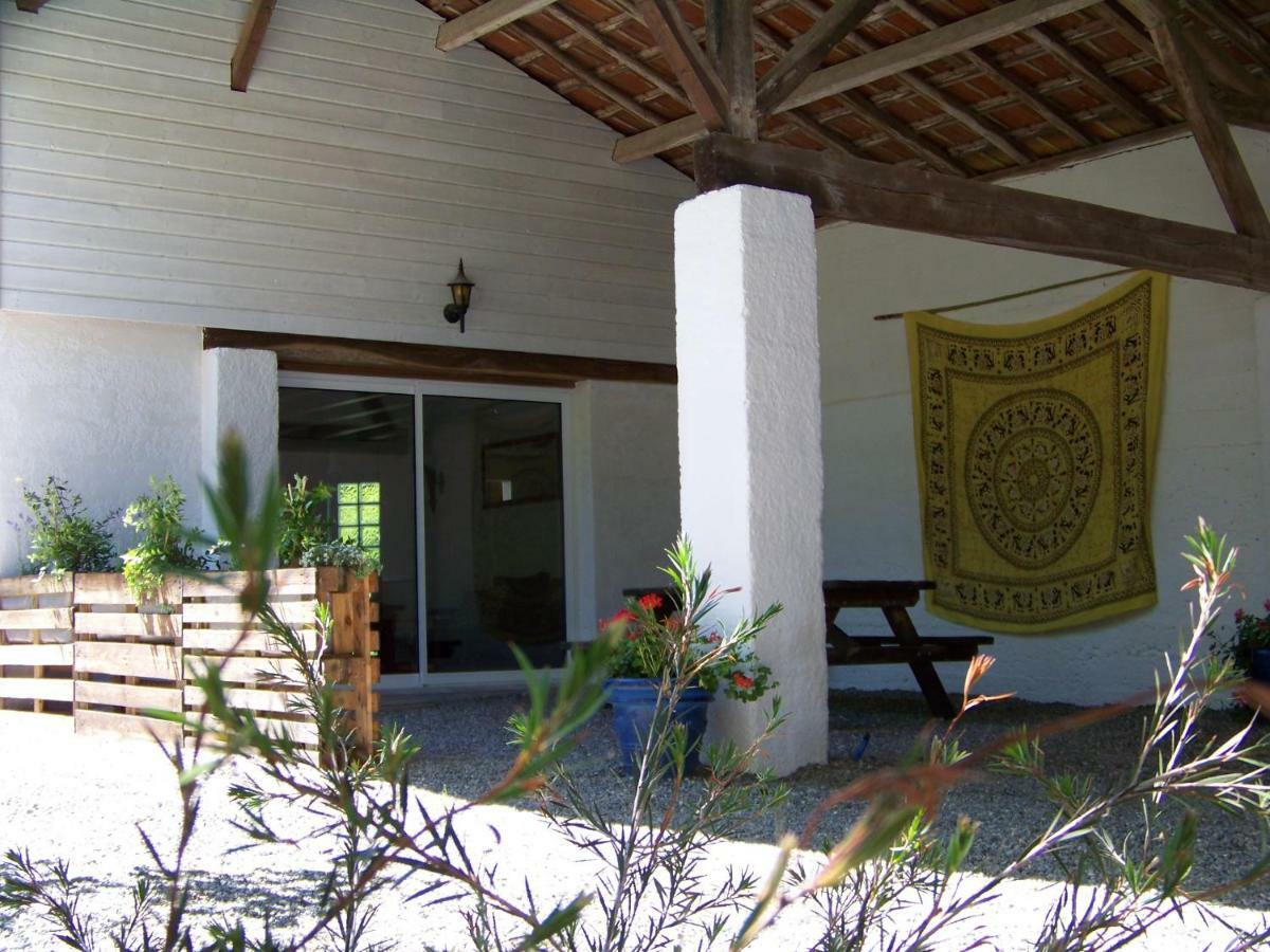 Gite, Jacuzzi & Vin Au Grenier De Madiran Exterior photo